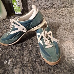 Tretorn Green and White Sneakers